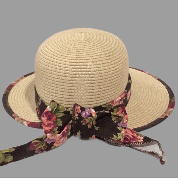 NEW Royal Road Beach Hat, Wide Front Brim, Tie Bow Back, Packable, Cream Color - Picture 4 of 10